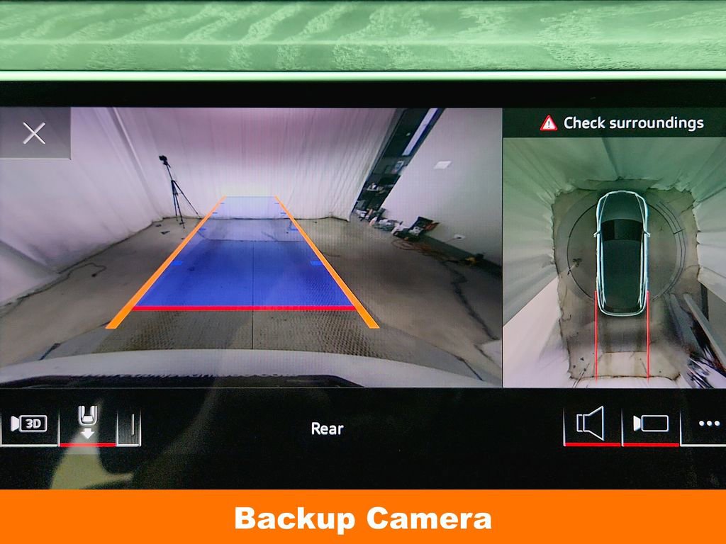 Used 2022 Audi e-tron Premium Plus image 17