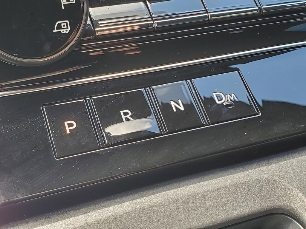 Used 2025 Nissan Armada SL w/ Captain's Chari Seat Package image 29