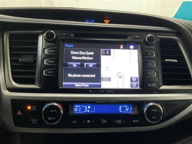 Used 2017 Toyota Highlander XLE AWD/4WD image 29