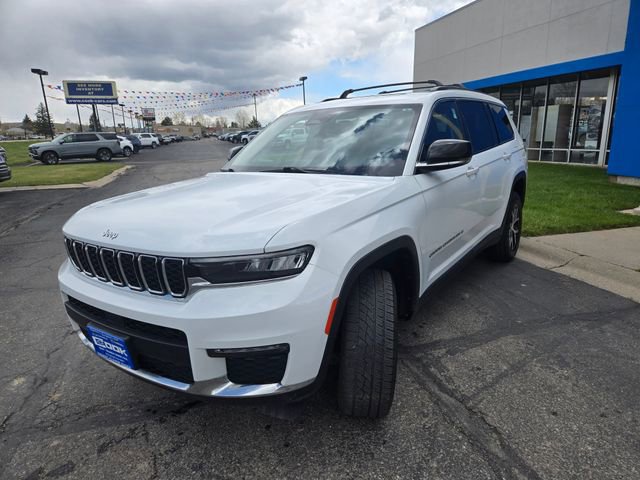 Used 2023 Jeep Grand Cherokee L Limited AWD/4WD image 7