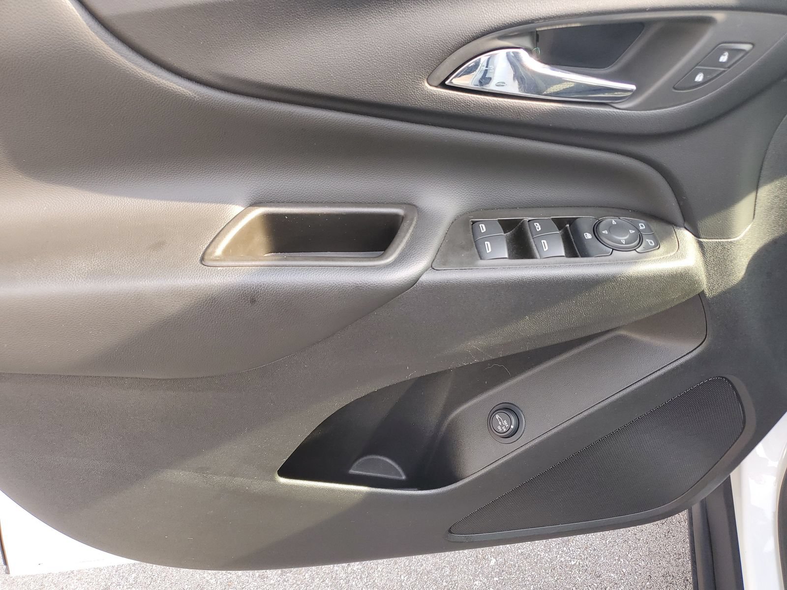 Used 2023 Chevrolet Equinox LT AWD/4WD image 21