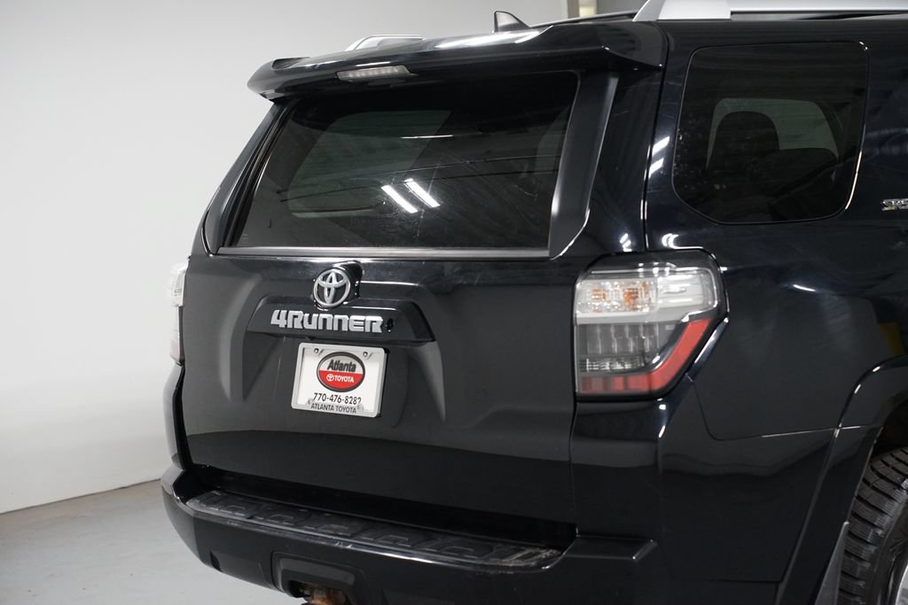 Certified 2017 Toyota 4Runner SR5 AWD/4WD image 9