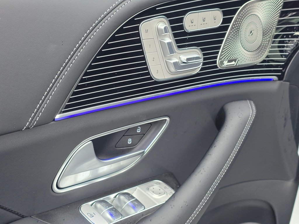 New 2026 Mercedes-Benz GLS 63 AMG 4MATIC image 40