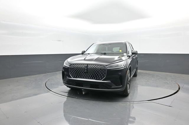 Used 2025 Lincoln Aviator Reserve w/ Equipment Group 201A AWD/4WD image 3