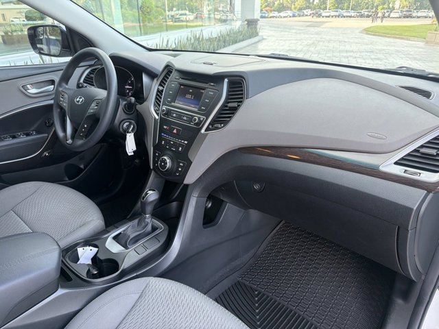 Used 2017 Hyundai Santa Fe Sport FWD image 19