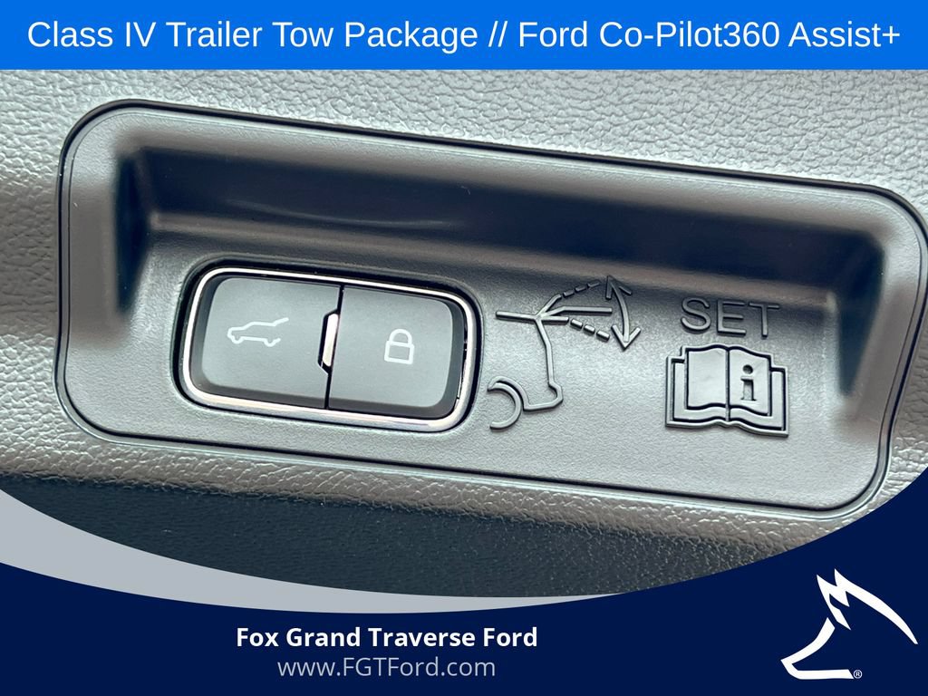 Certified 2023 Ford Explorer XLT w/ Equipment Group 202A AWD/4WD image 39