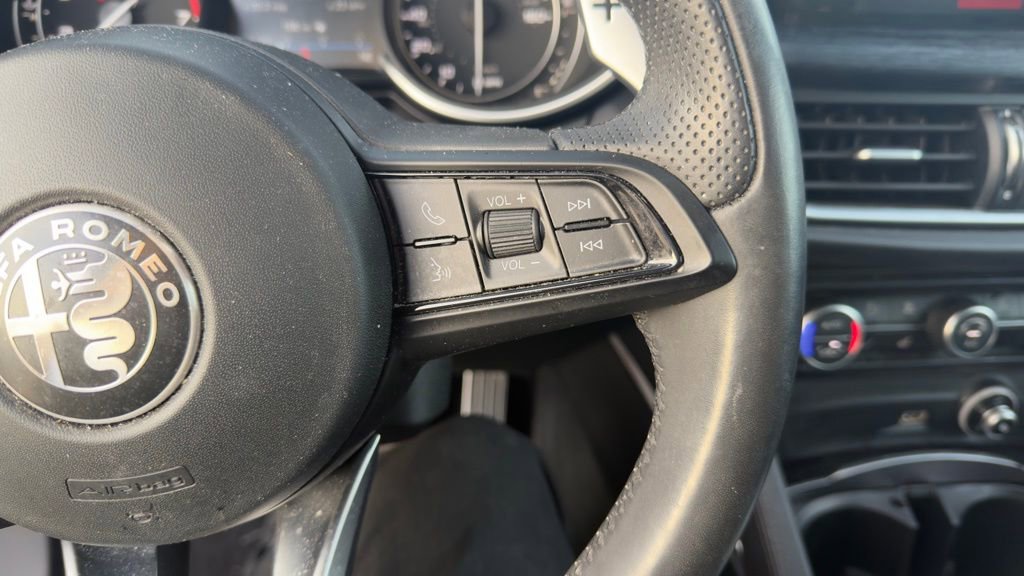 Used 2023 Alfa Romeo Stelvio Sprint RWD image 10