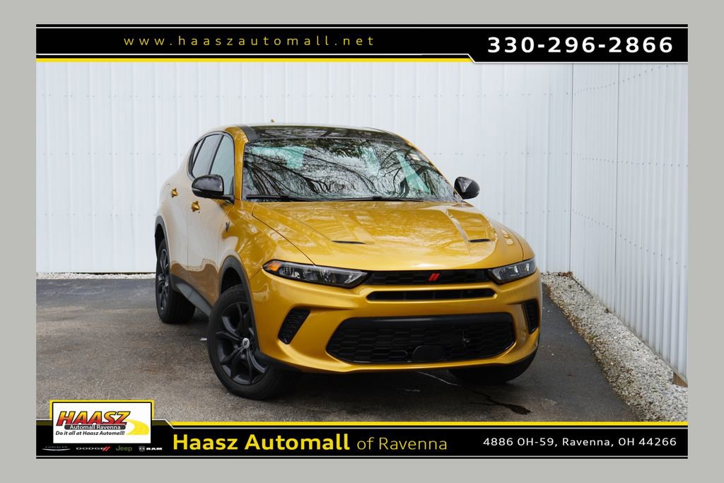 Used 2023 Dodge Hornet GT Plus w/ GT Blacktop Package AWD/4WD image 1