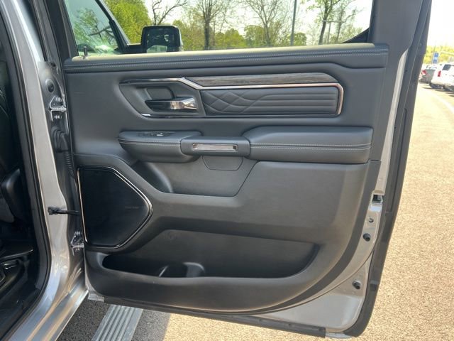 Used 2025 RAM 1500 Limited AWD/4WD image 31
