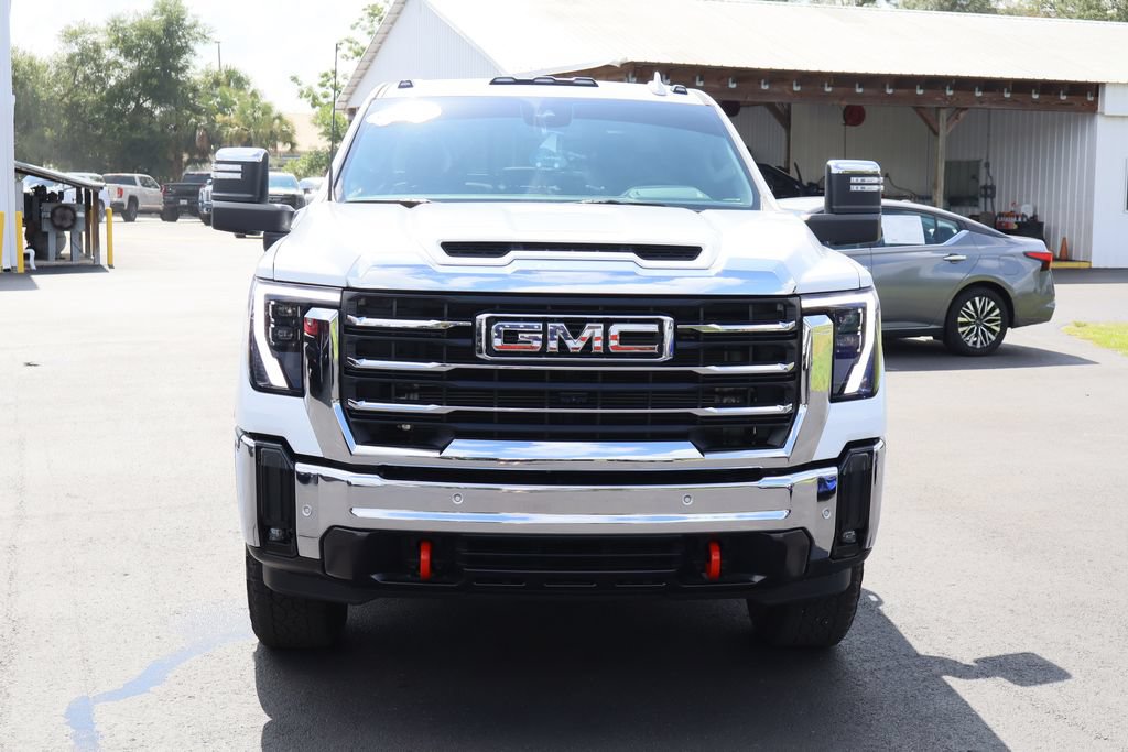 Certified 2026 GMC Sierra 2500 SLT w/ SLT Premium Package AWD/4WD image 4