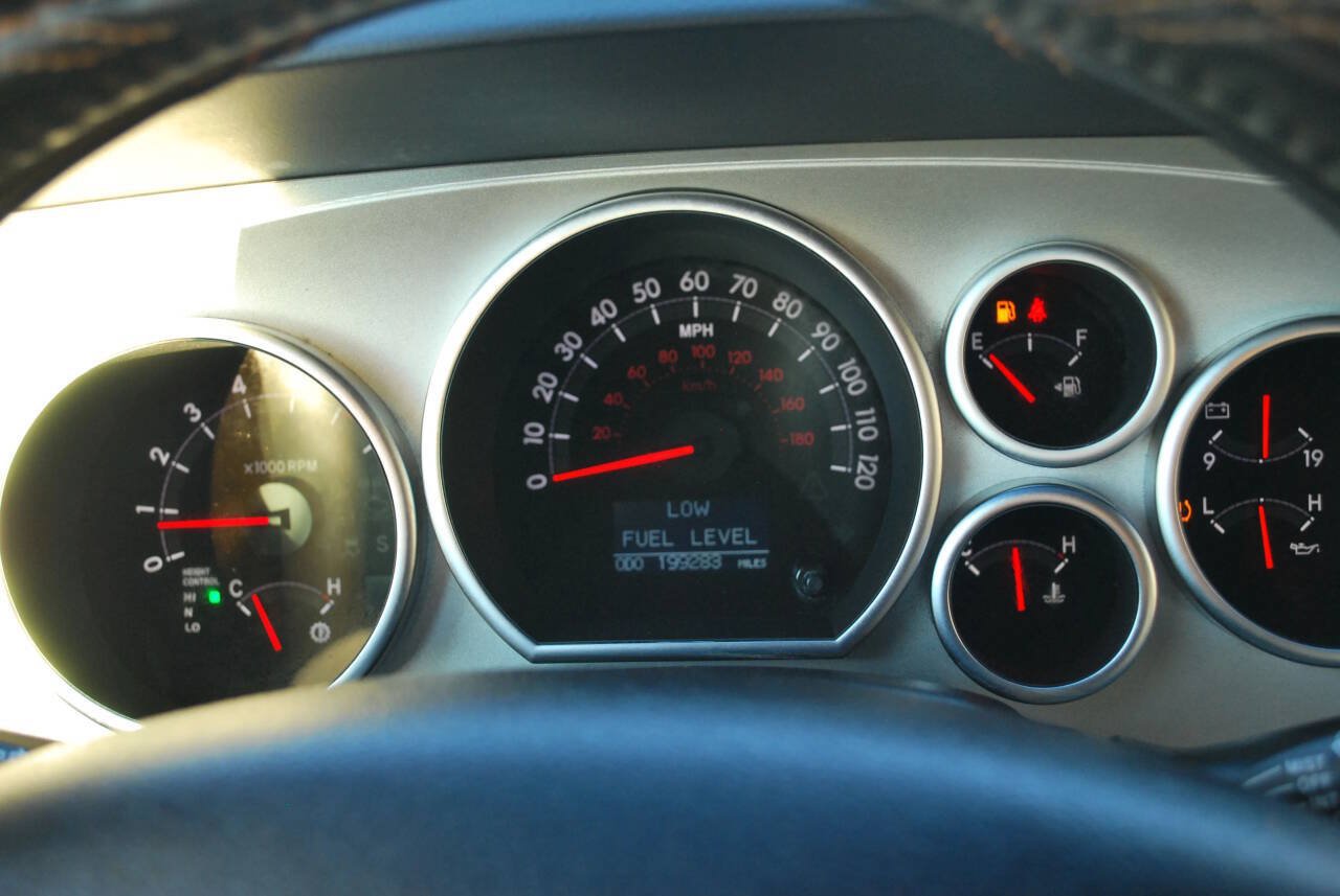 Used 2008 Toyota Sequoia Limited RWD image 19