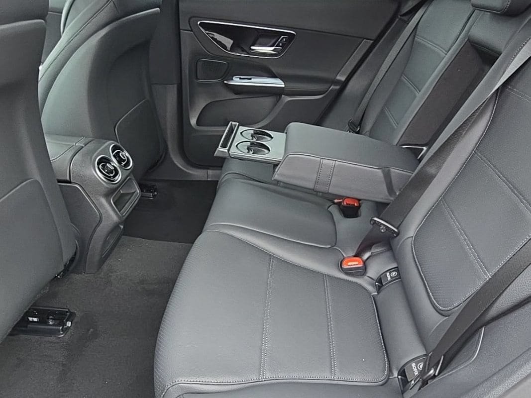 New 2026 Mercedes-Benz GLC 300 4MATIC image 25