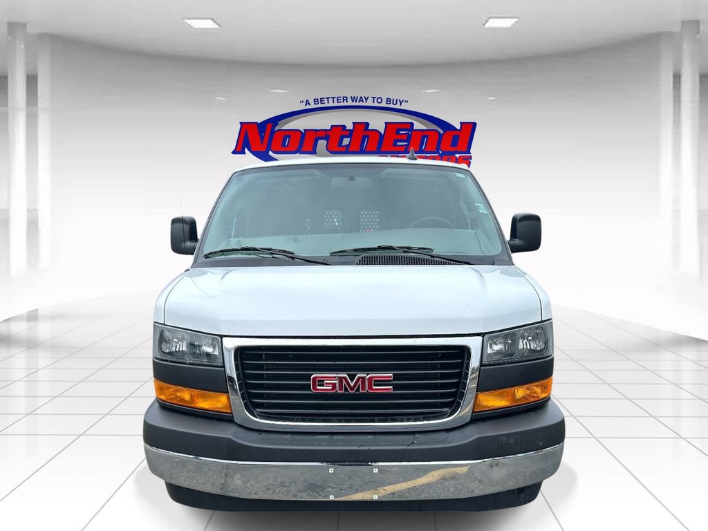 Used 2024 GMC Savana 2500 w/ Driver Convenience Package RWD image 8