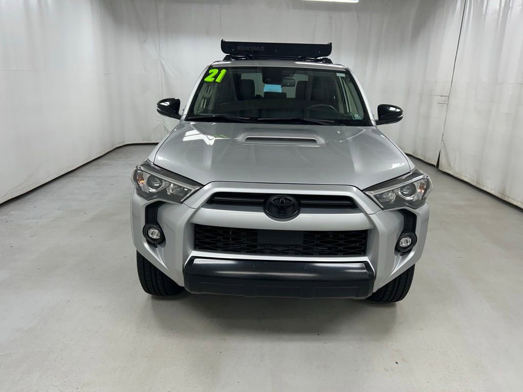 Used 2021 Toyota 4Runner Venture w/ Moonroof Package AWD/4WD image 4