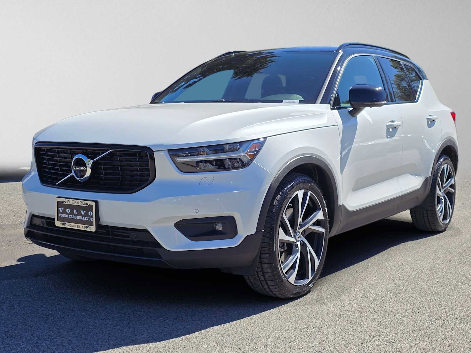 Used 2021 Volvo XC40 T5 R-Design AWD/4WD image 7