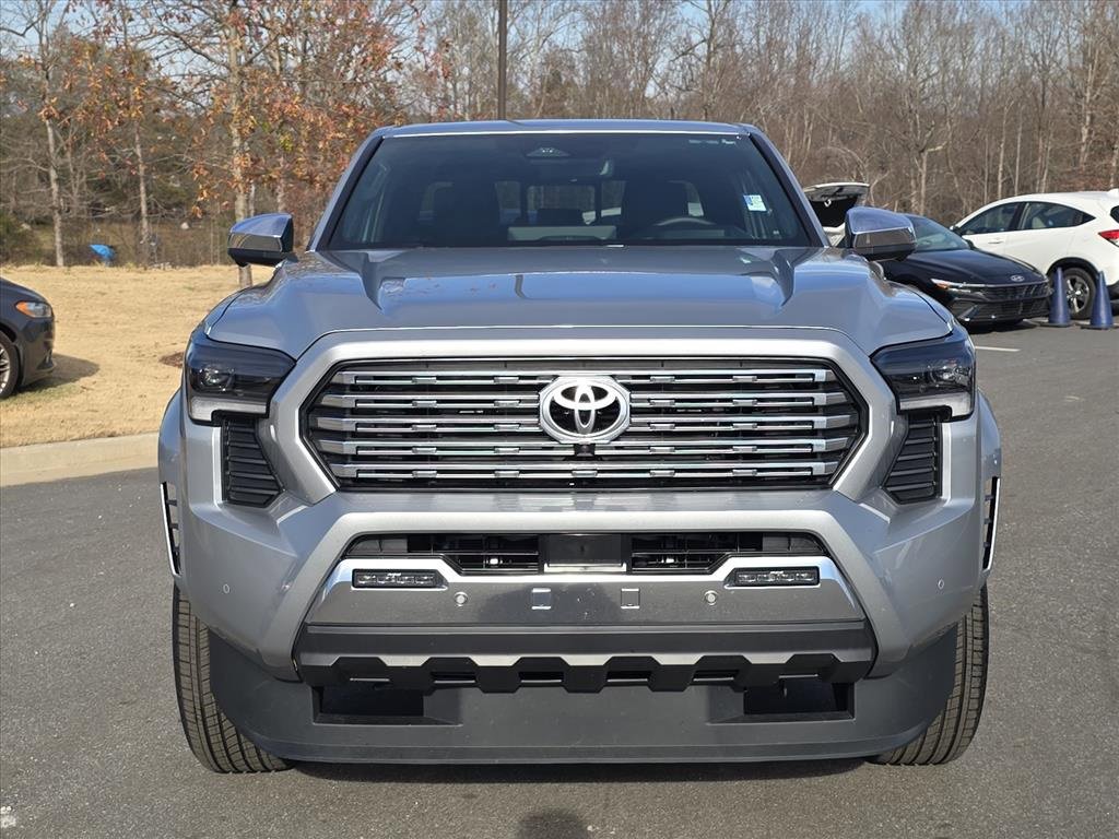 Used 2025 Toyota Tacoma Limited image 8