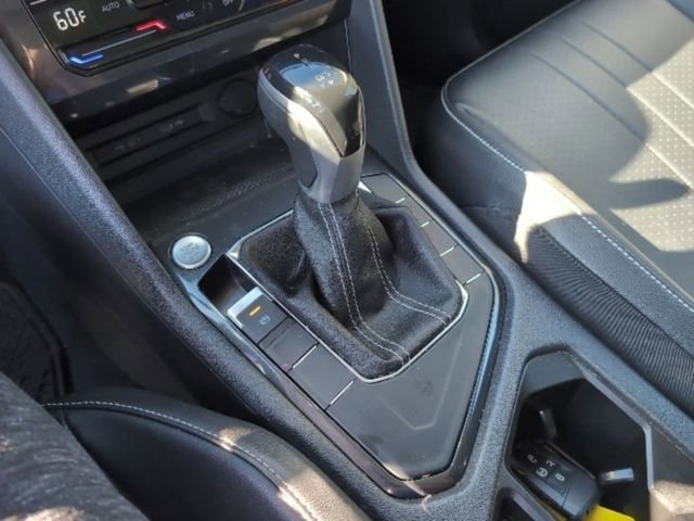 Used 2022 Volkswagen Tiguan SE w/ Panoramic Sunroof Package image 21