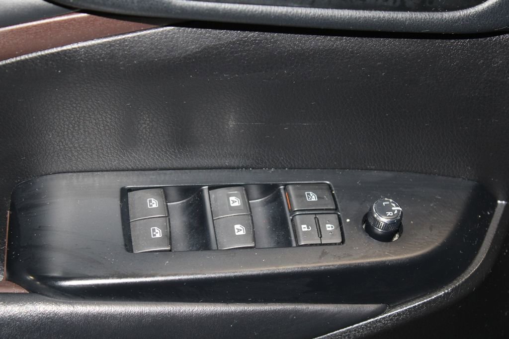 Used 2019 Toyota Highlander XLE image 8