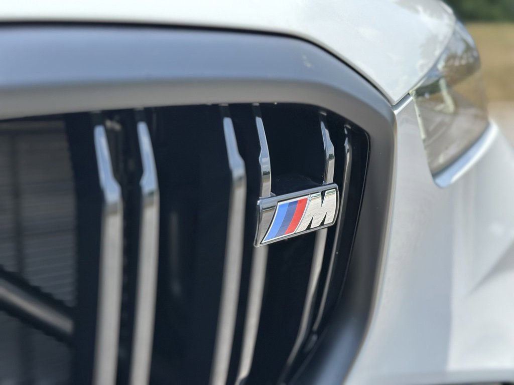 New 2026 BMW X5 M60i w/ Executive Package image 12