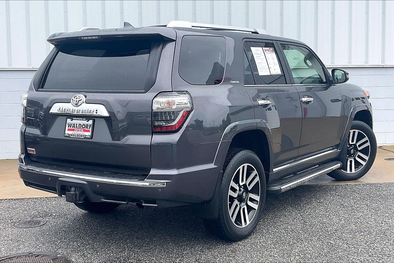Used 2018 Toyota 4Runner Limited AWD/4WD image 17