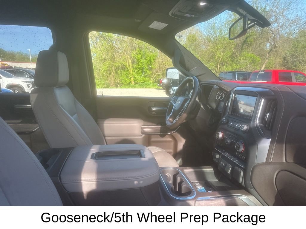 Certified 2022 Chevrolet Silverado 3500 LTZ w/ LTZ Convenience Package AWD/4WD image 15