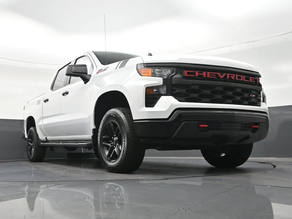 Used 2025 Chevrolet Silverado 1500 Custom Trail Boss AWD/4WD image 31