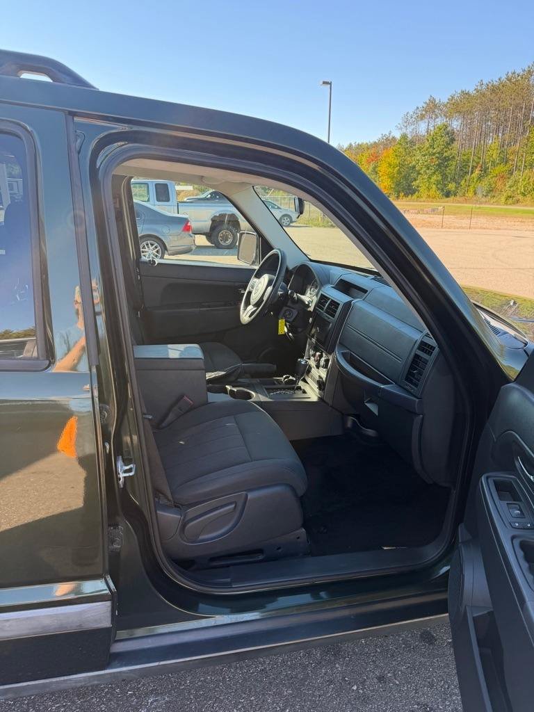 Used 2011 Jeep Liberty Sport w/ Popular Equipment Group AWD/4WD image 16