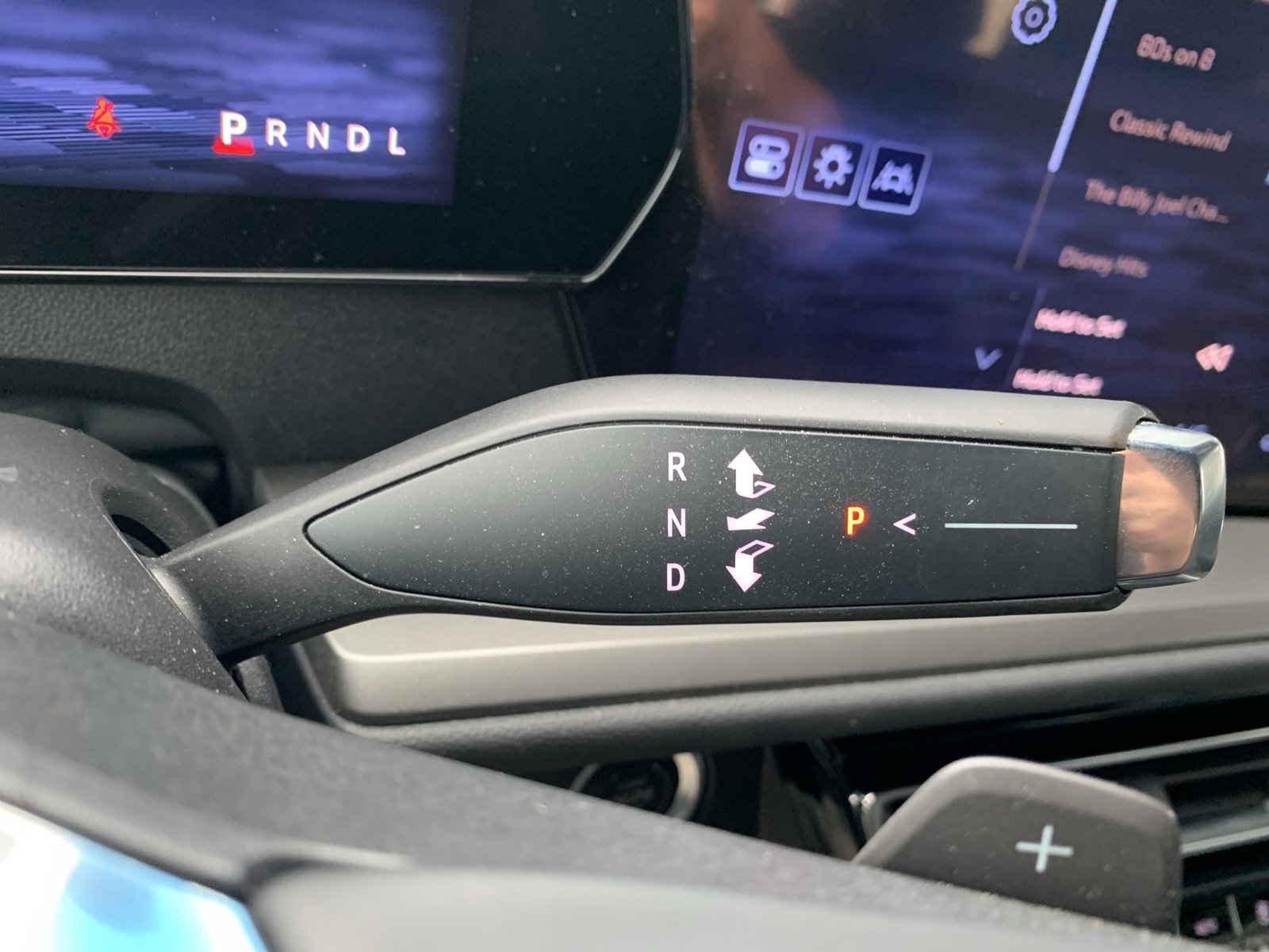 Used 2024 Chevrolet Traverse LT image 35