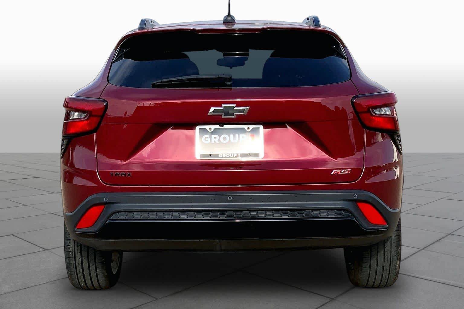Used 2025 Chevrolet Trax RS w/ Driver Confidence Package FWD image 5