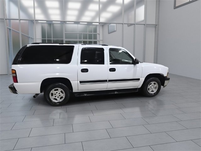 Used 2004 Chevrolet Suburban LS image 9