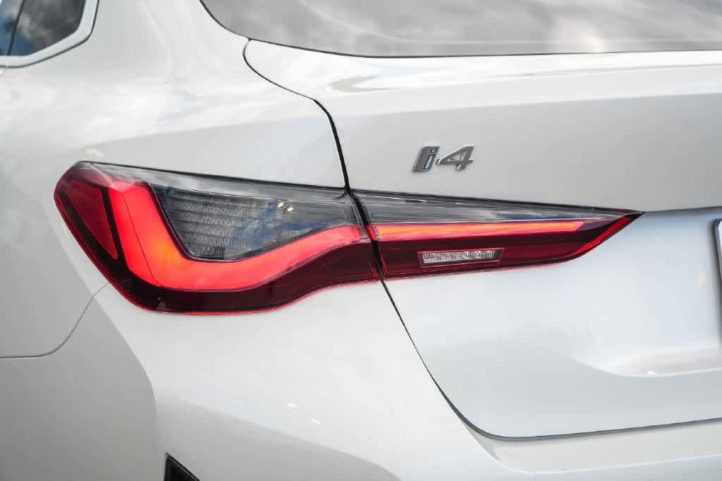 Used 2023 BMW i4 eDrive40 w/ Premium Package RWD image 9