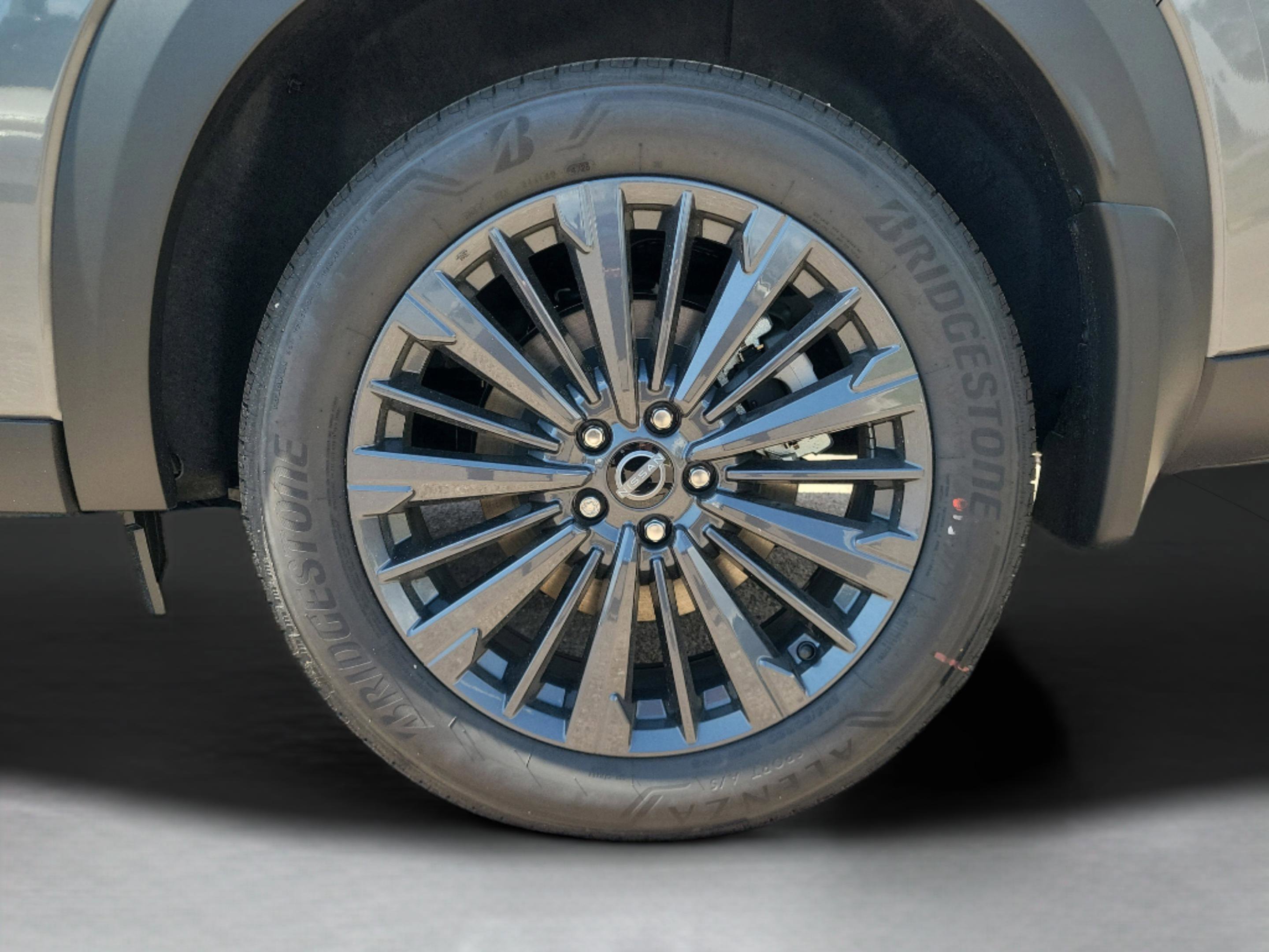 New 2026 Nissan Pathfinder SL image 6