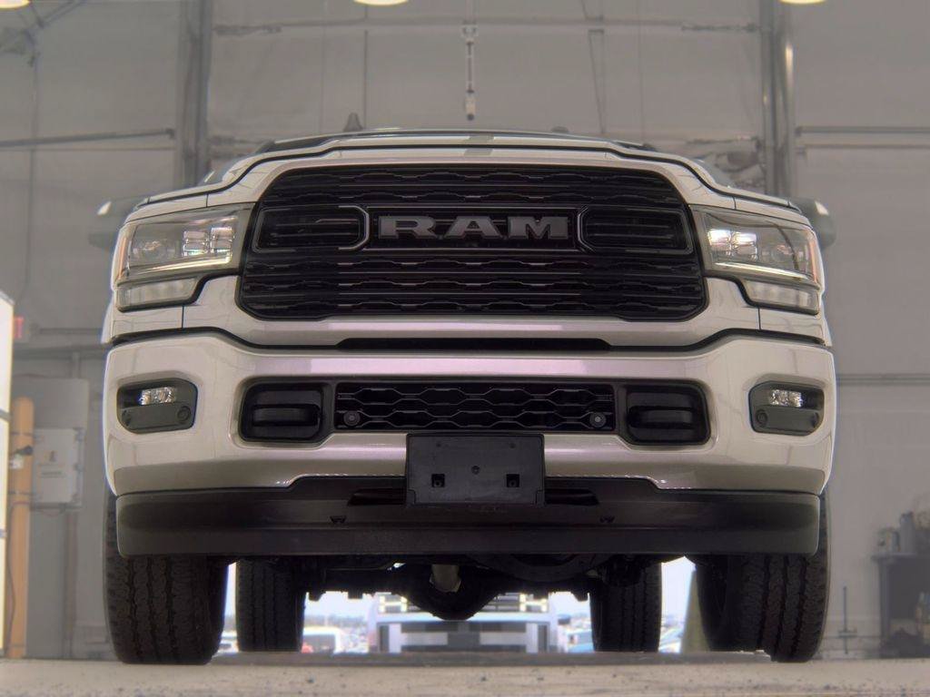 Used 2021 RAM 2500 Limited w/ Night Edition AWD/4WD image 3