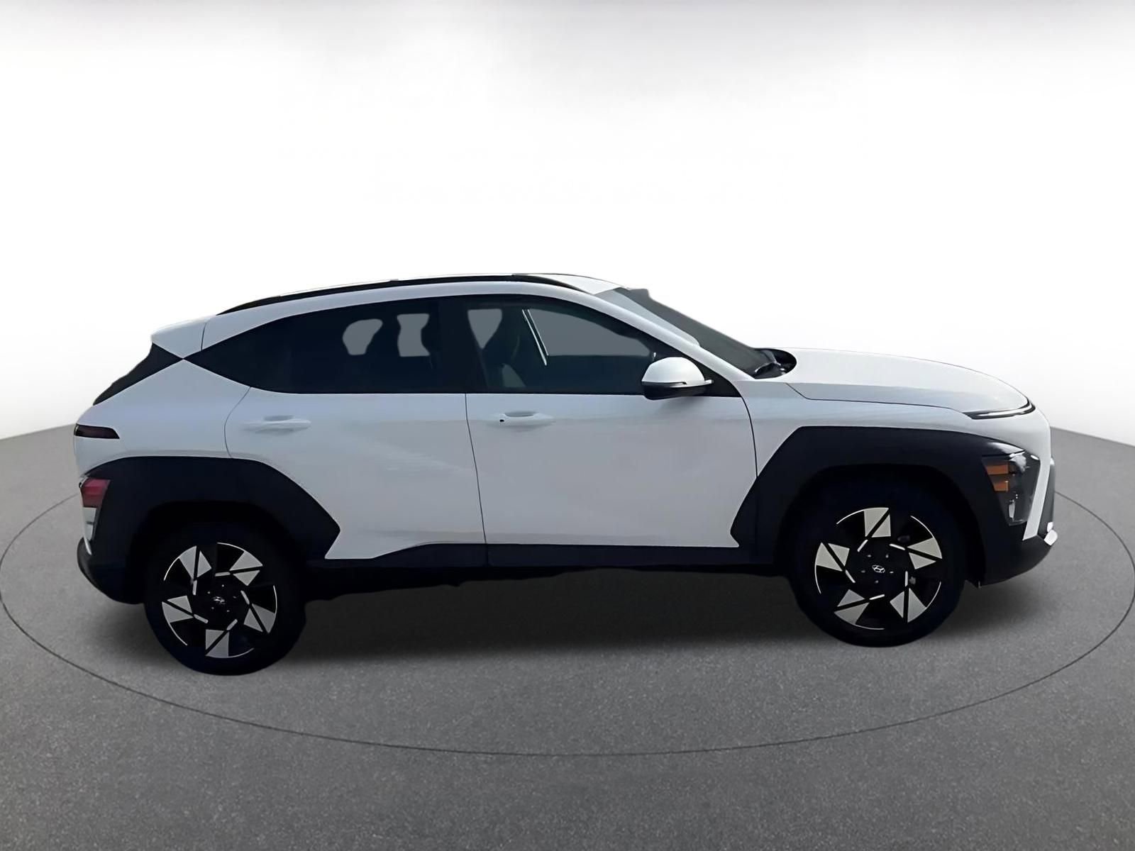 Used 2025 Hyundai Kona SEL image 15