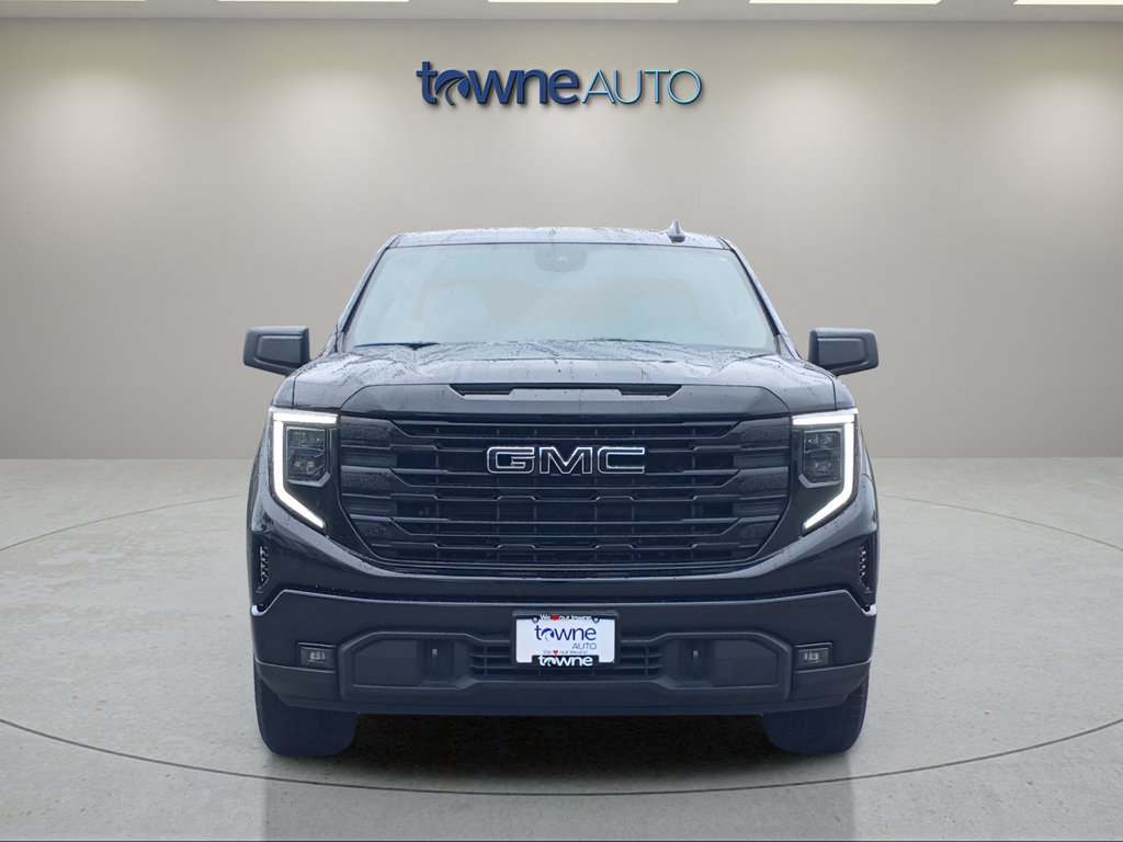 Used 2024 GMC Sierra 1500 Elevation w/ LPO, Elevation Black Package AWD/4WD image 8