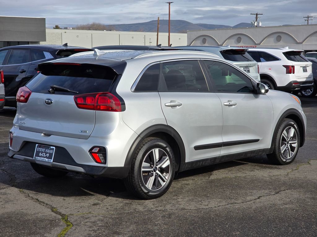 Used 2020 Kia Niro LXS FWD image 5