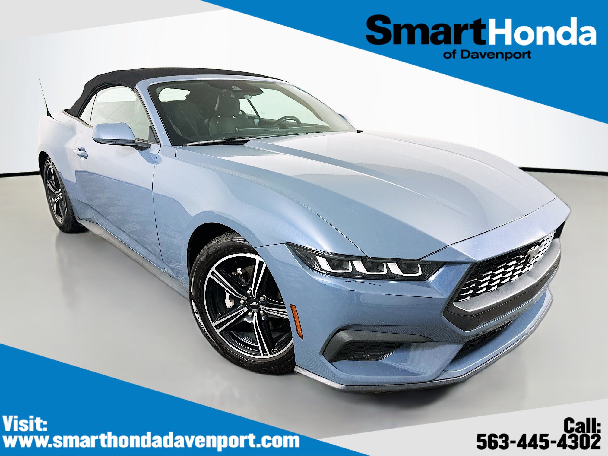 Used 2024 Ford Mustang Convertible RWD image 1