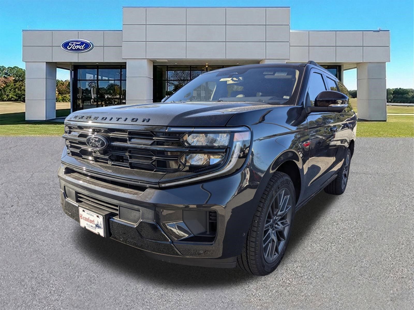 New 2025 Ford Expedition Platinum w/ Stealth Performance Package image 8