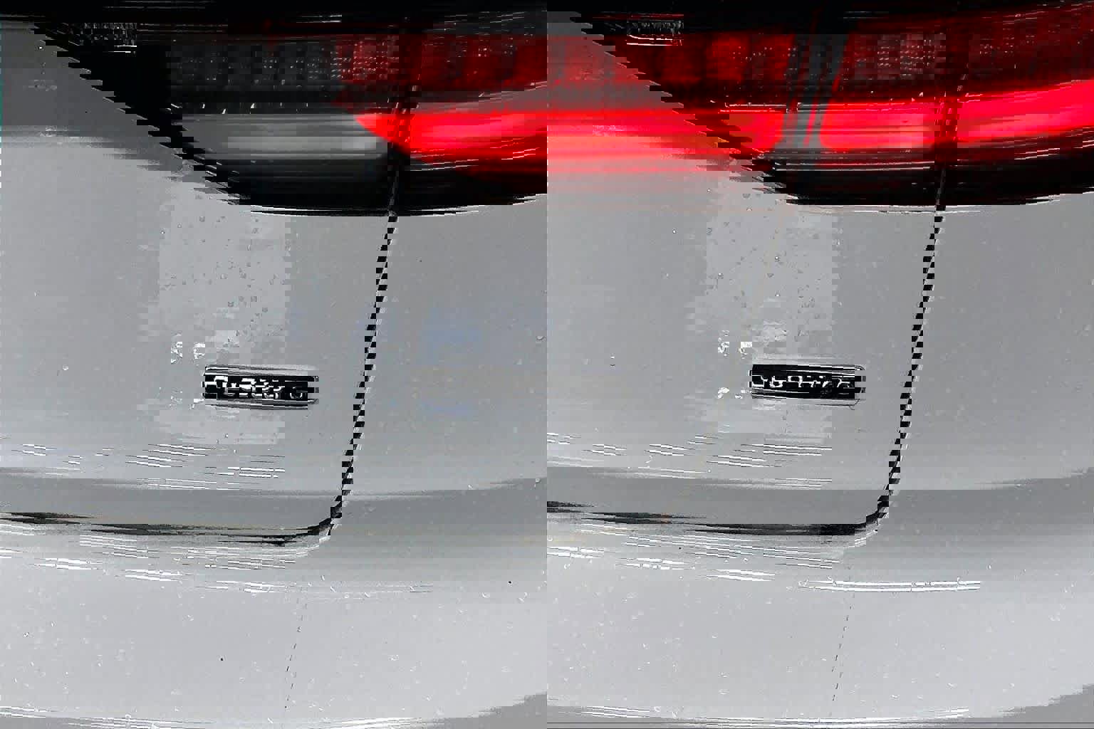 Used 2021 Audi A8 L 3.0T w/ Executive Plus Package image 11