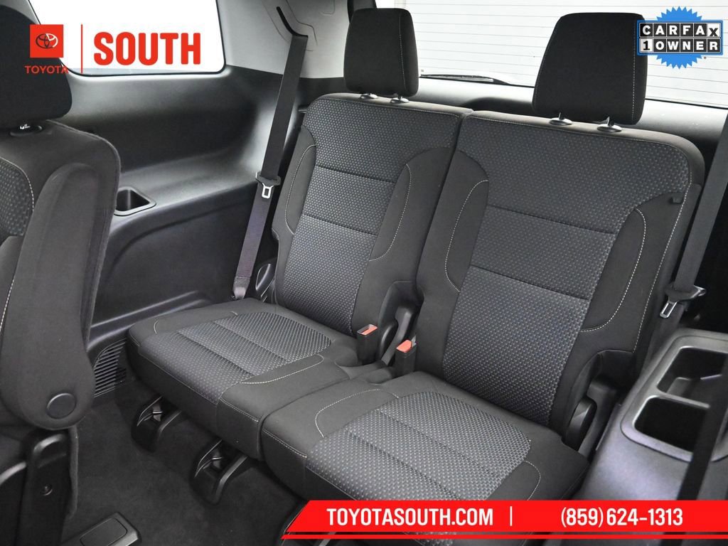 Used 2023 GMC Acadia SLE w/ Driver Convenience Package image 25