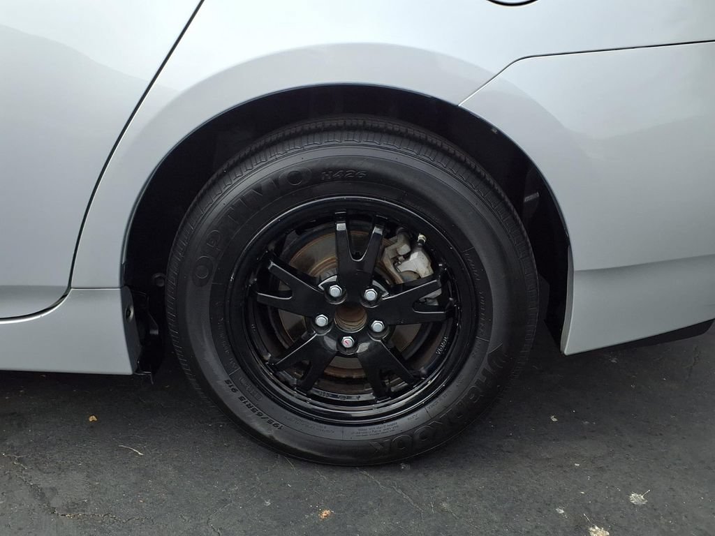 Used 2015 Toyota Prius Two FWD image 4