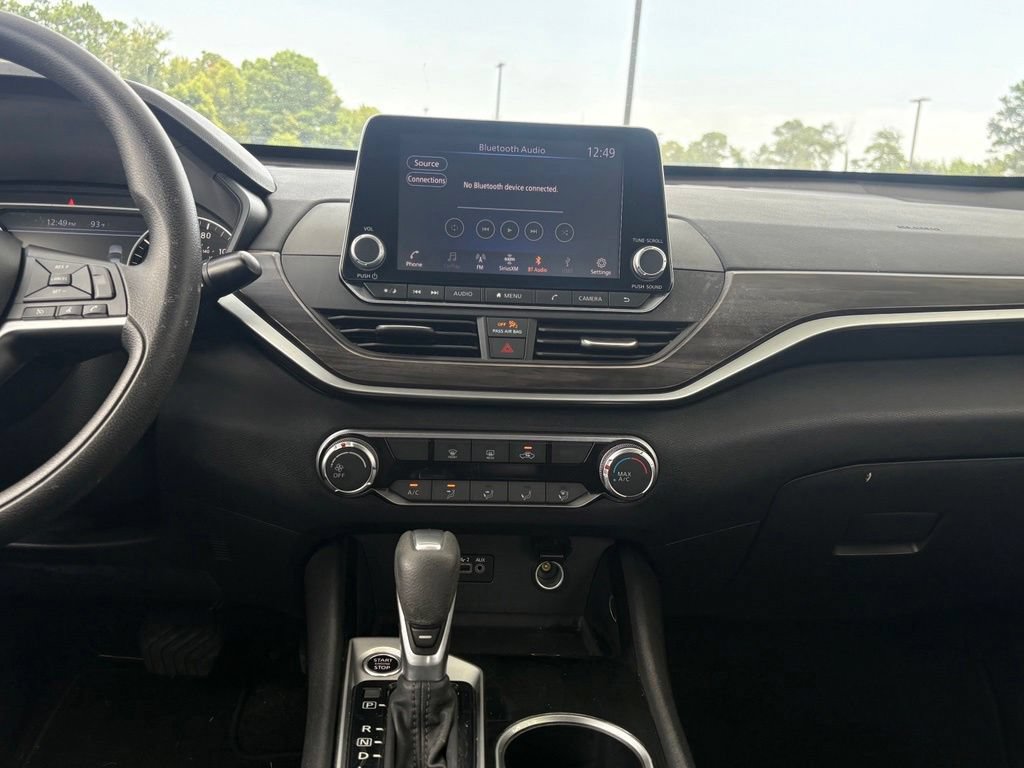 Used 2024 Nissan Altima 2.5 SV FWD image 20
