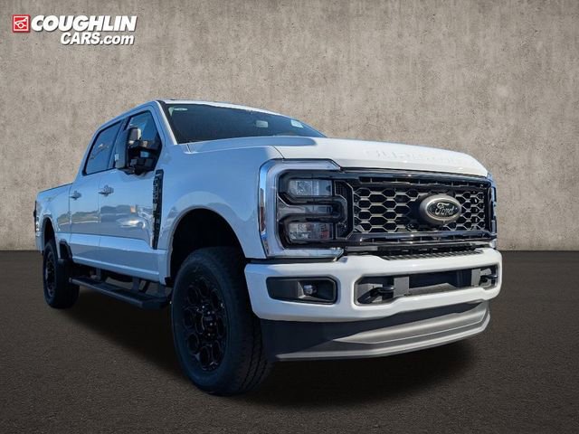 New 2026 Ford F350 Lariat w/ Black Appearance Package