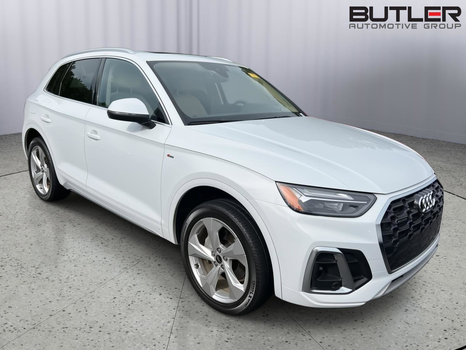 Used 2022 Audi Q5 2.0T Premium Plus AWD/4WD image 3