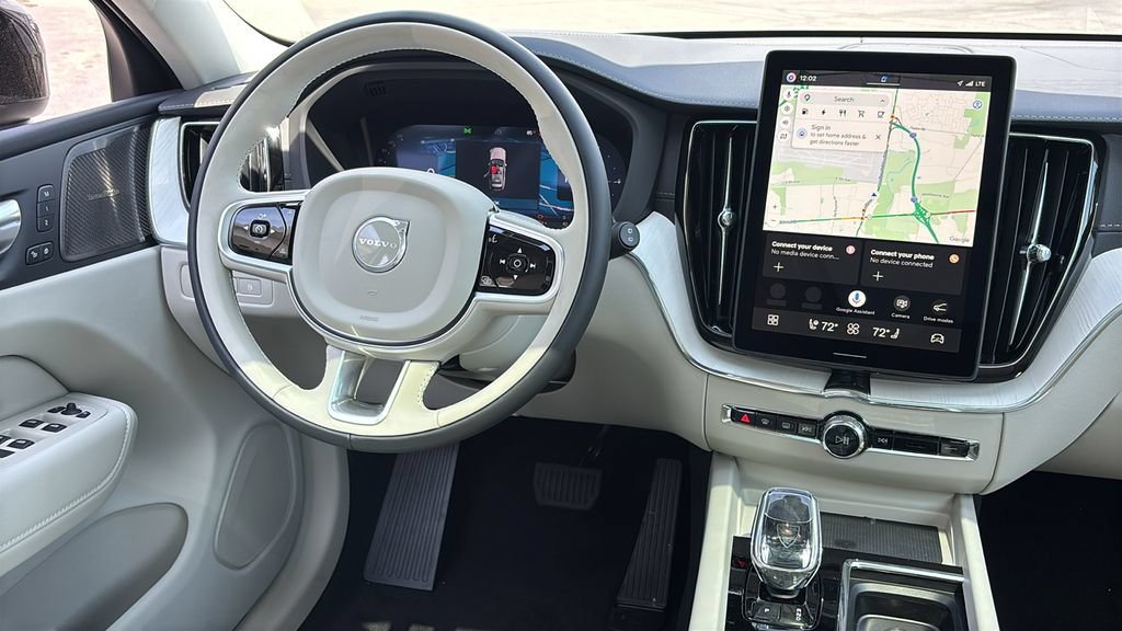 New 2026 Volvo XC60 T8 Ultra w/ Climate Package AWD/4WD image 7