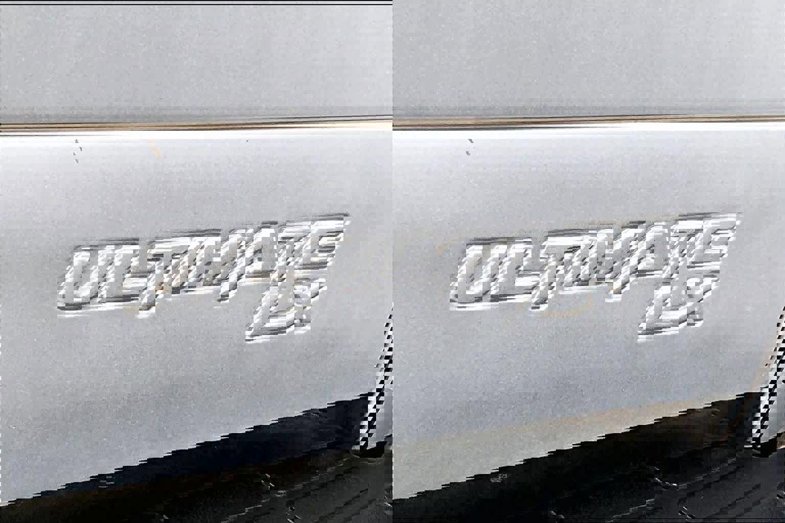 Used 2005 Chevrolet Avalanche Z66 w/ Sun And Sound Package image 9