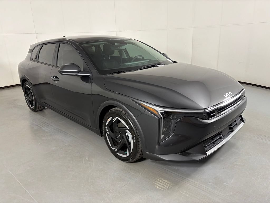 New 2026 Kia K4 EX FWD image 2