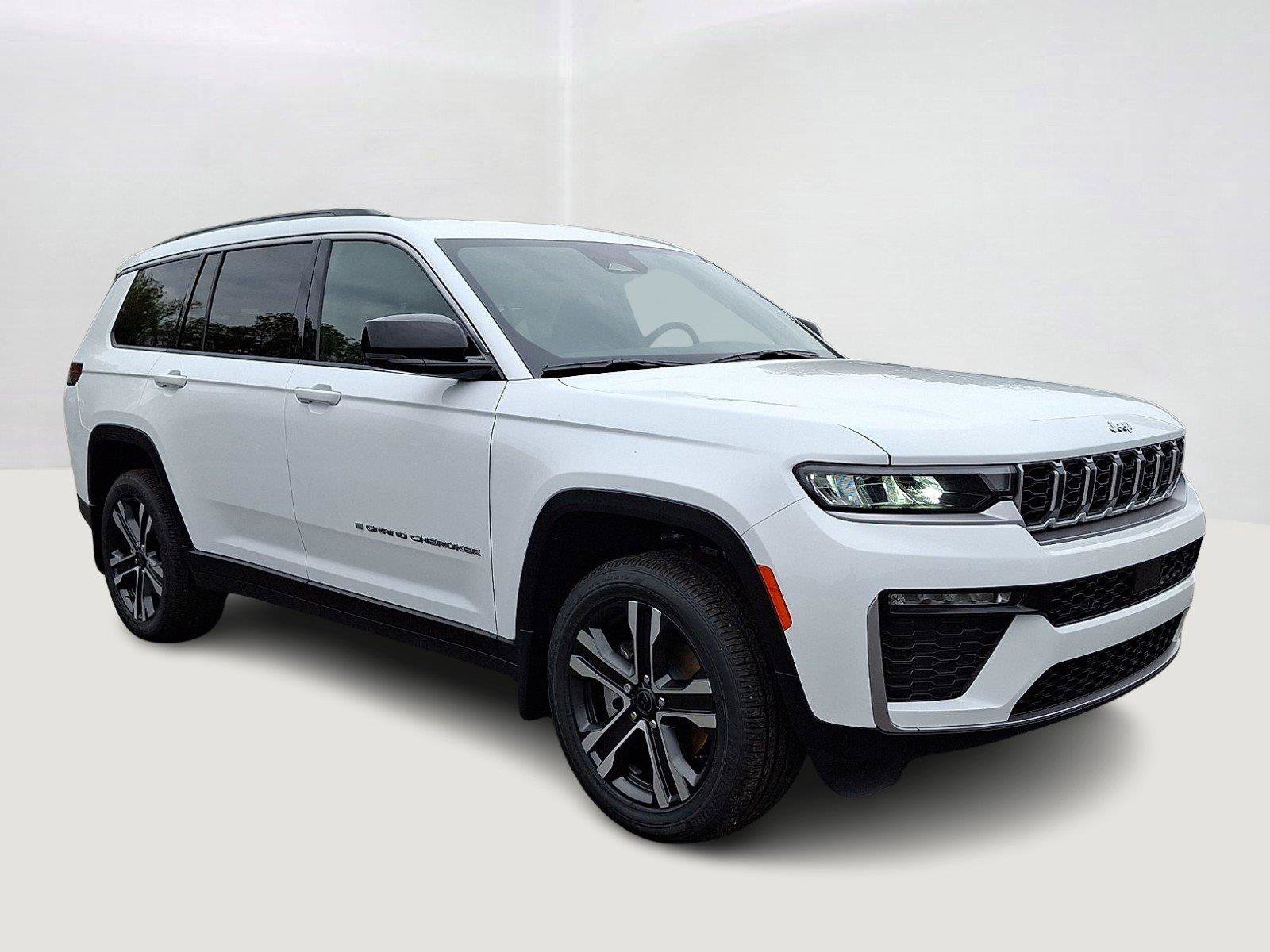New 2027 Jeep Grand Cherokee L Limited AWD/4WD image 2