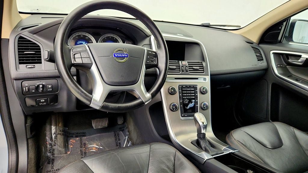 Used 2013 Volvo XC60 T6 AWD/4WD image 13