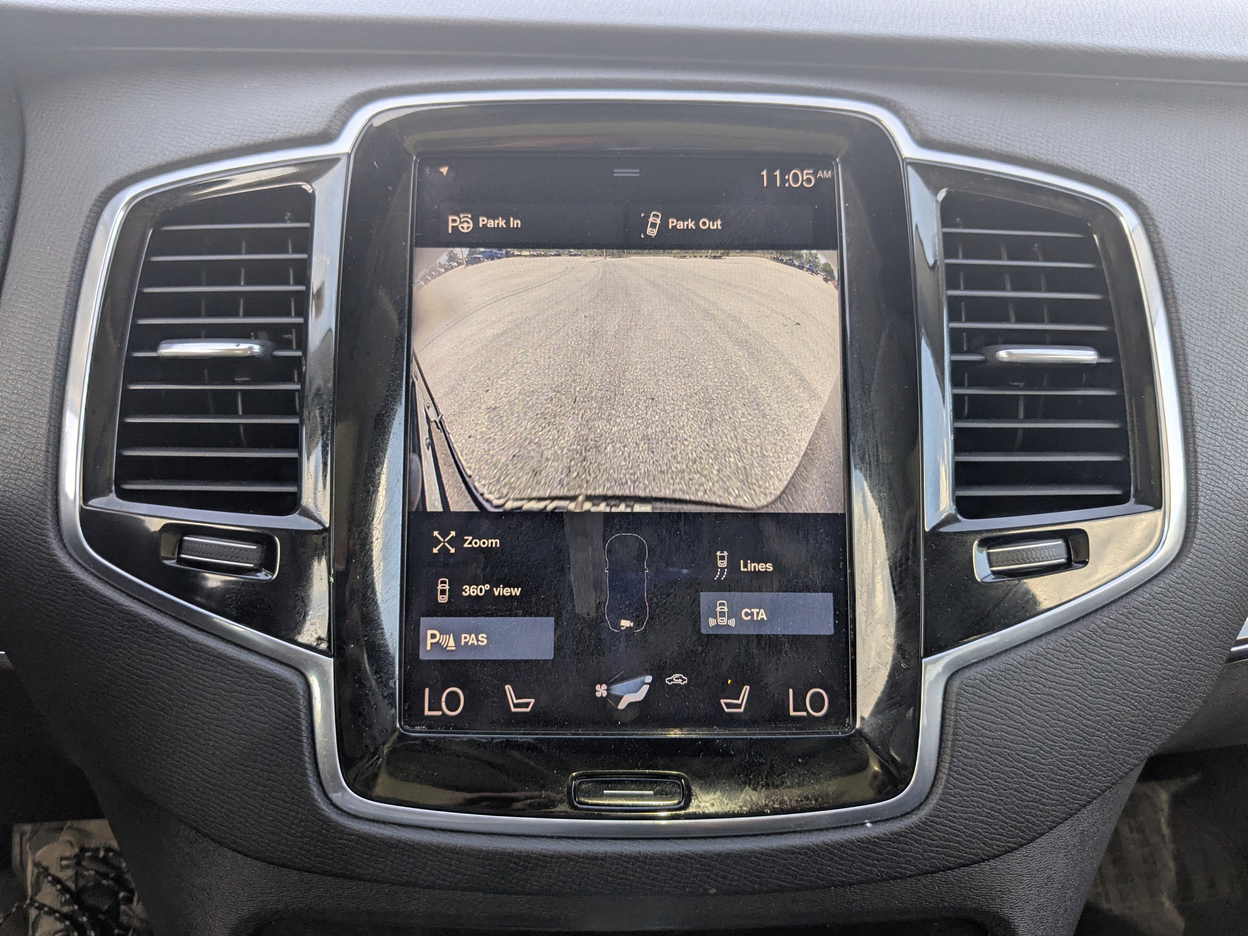 Used 2017 Volvo XC90 T6 Momentum w/ Vision Package image 28